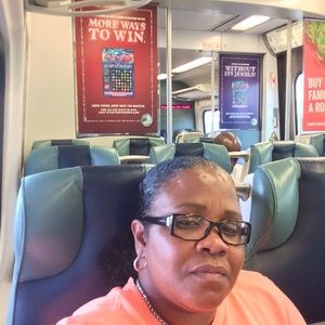 Meet your Posher, Robertina